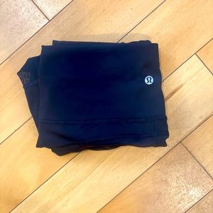 “Lululemon” yoga pants